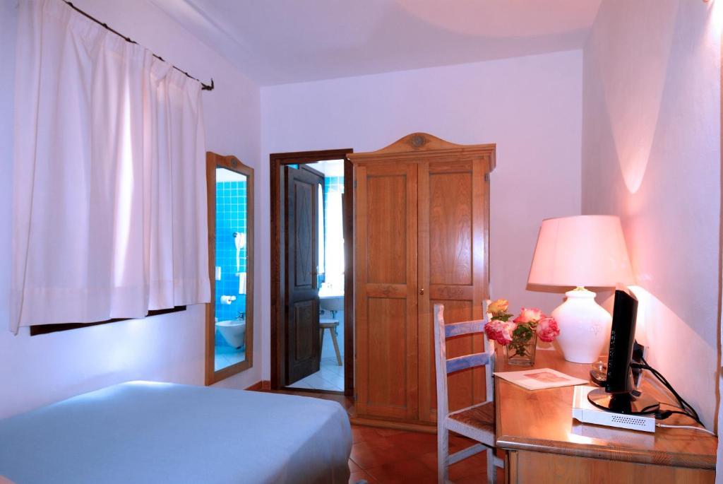 Boutique Hotel Sant'Andrea & Relais San Pantaleo Ruang foto