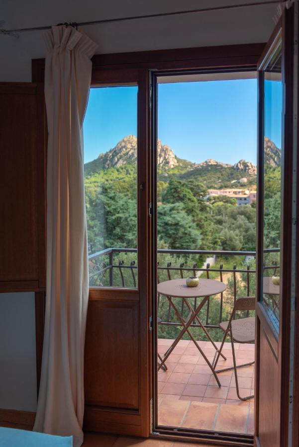 Boutique Hotel Sant'Andrea & Relais San Pantaleo Bagian luar foto