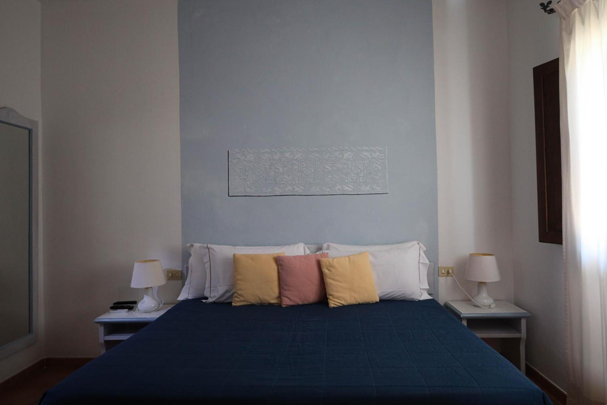 Boutique Hotel Sant'Andrea & Relais San Pantaleo Bagian luar foto