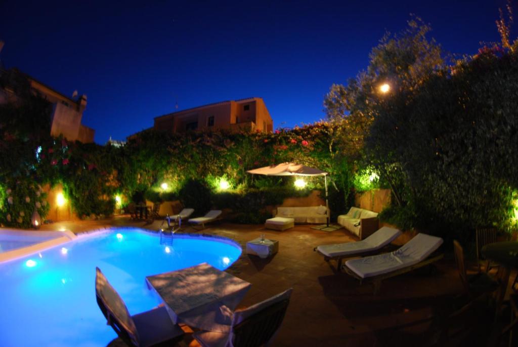 Boutique Hotel Sant'Andrea & Relais San Pantaleo Bagian luar foto