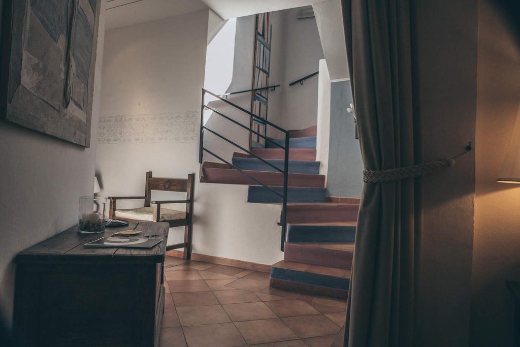 Boutique Hotel Sant'Andrea & Relais San Pantaleo Bagian luar foto