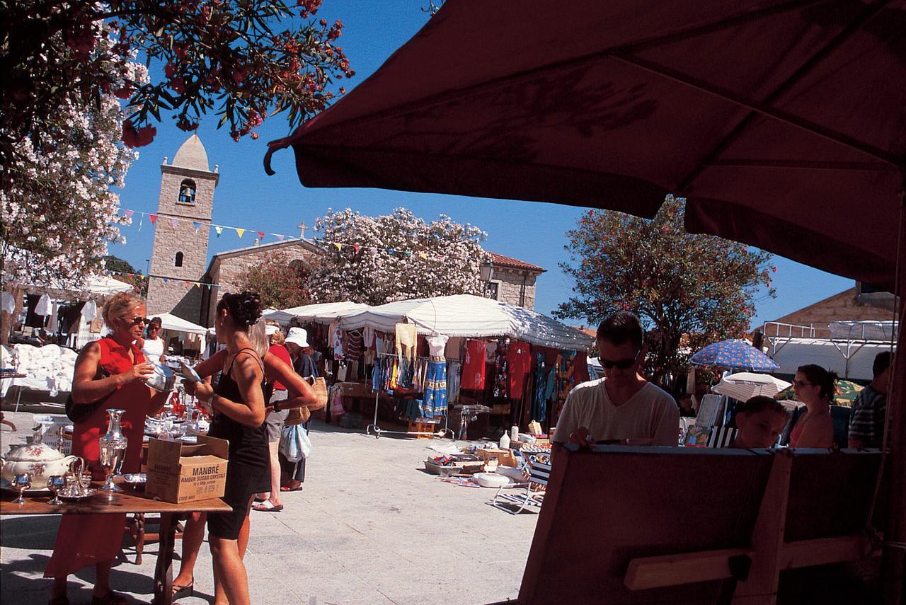 Boutique Hotel Sant'Andrea & Relais San Pantaleo Bagian luar foto
