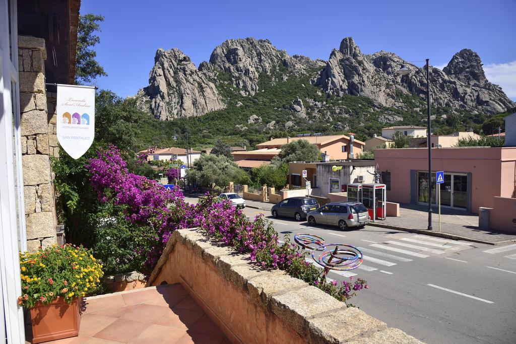 Boutique Hotel Sant'Andrea & Relais San Pantaleo Bagian luar foto